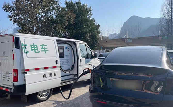 赣县区汽车搭电